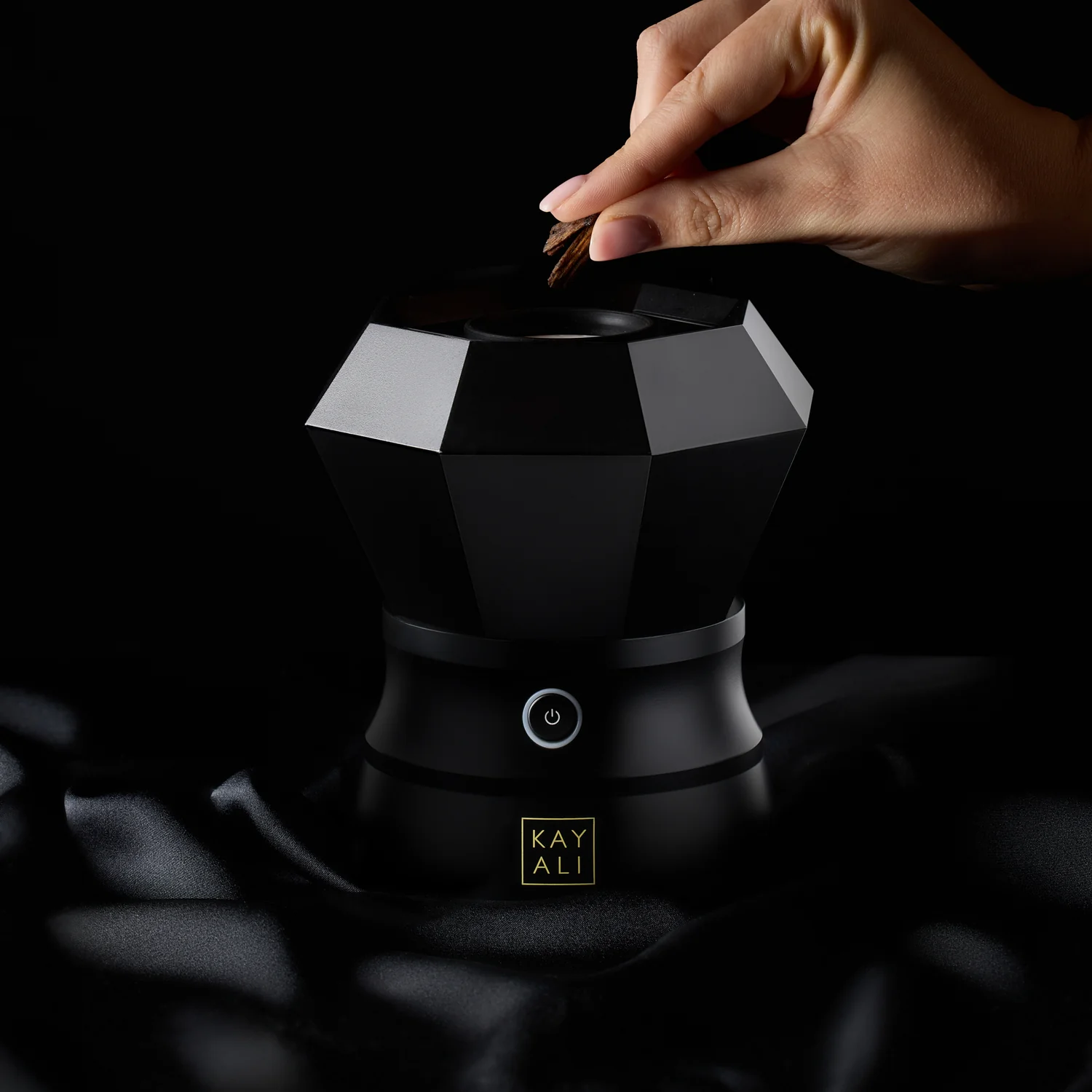 4_7d58d060-d274-4193-b8fe-53d83b3a1755